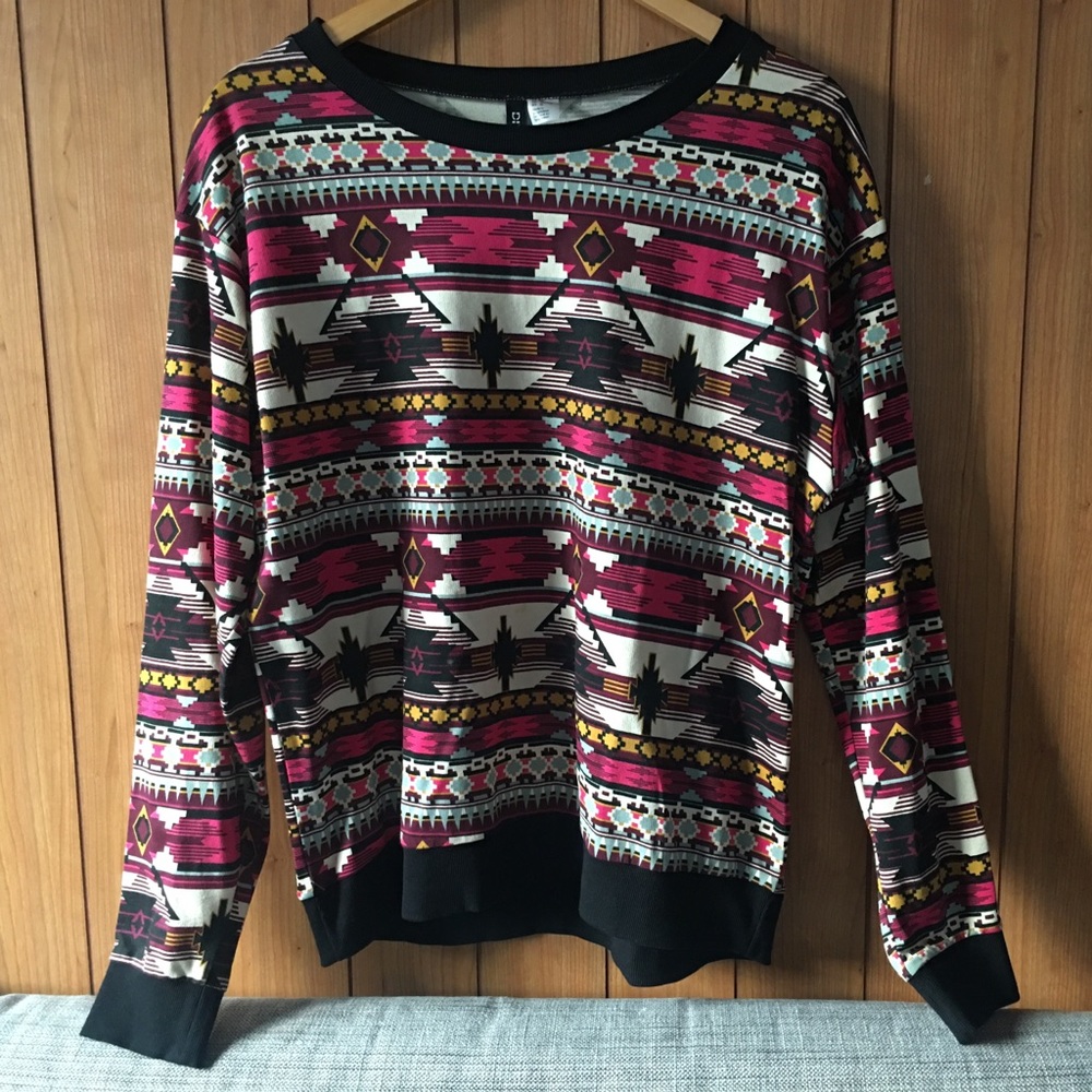 H&M 'Divided' crewneck sweater